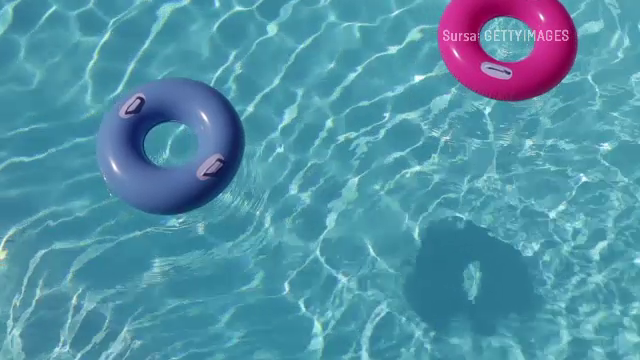 Un copil de 3 ani a murit înecat în piscina pensiunii unde era cazat cu familia, în Delta Dunării. Ar fi fost nesupravegheat