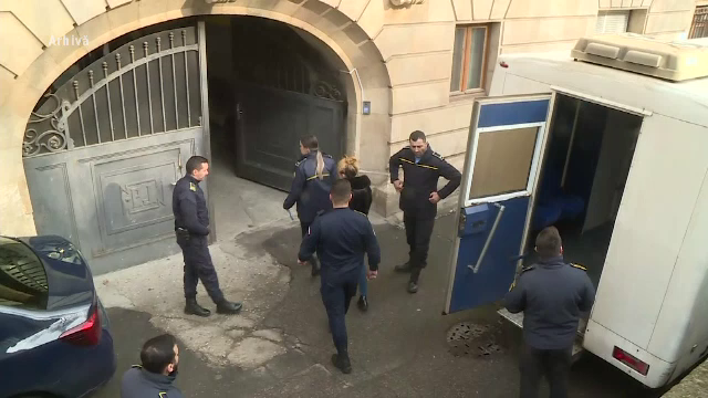 Femeia care a născut acasă, în Otopeni, și și-a ars bebelușul în sobă a fost condamnată la 22 de ani de închisoare