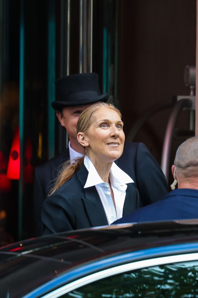 Céline Dion îşi avertizează fanii cu privire la înregistrările false ale vocii sale generate de inteligenţa artificială