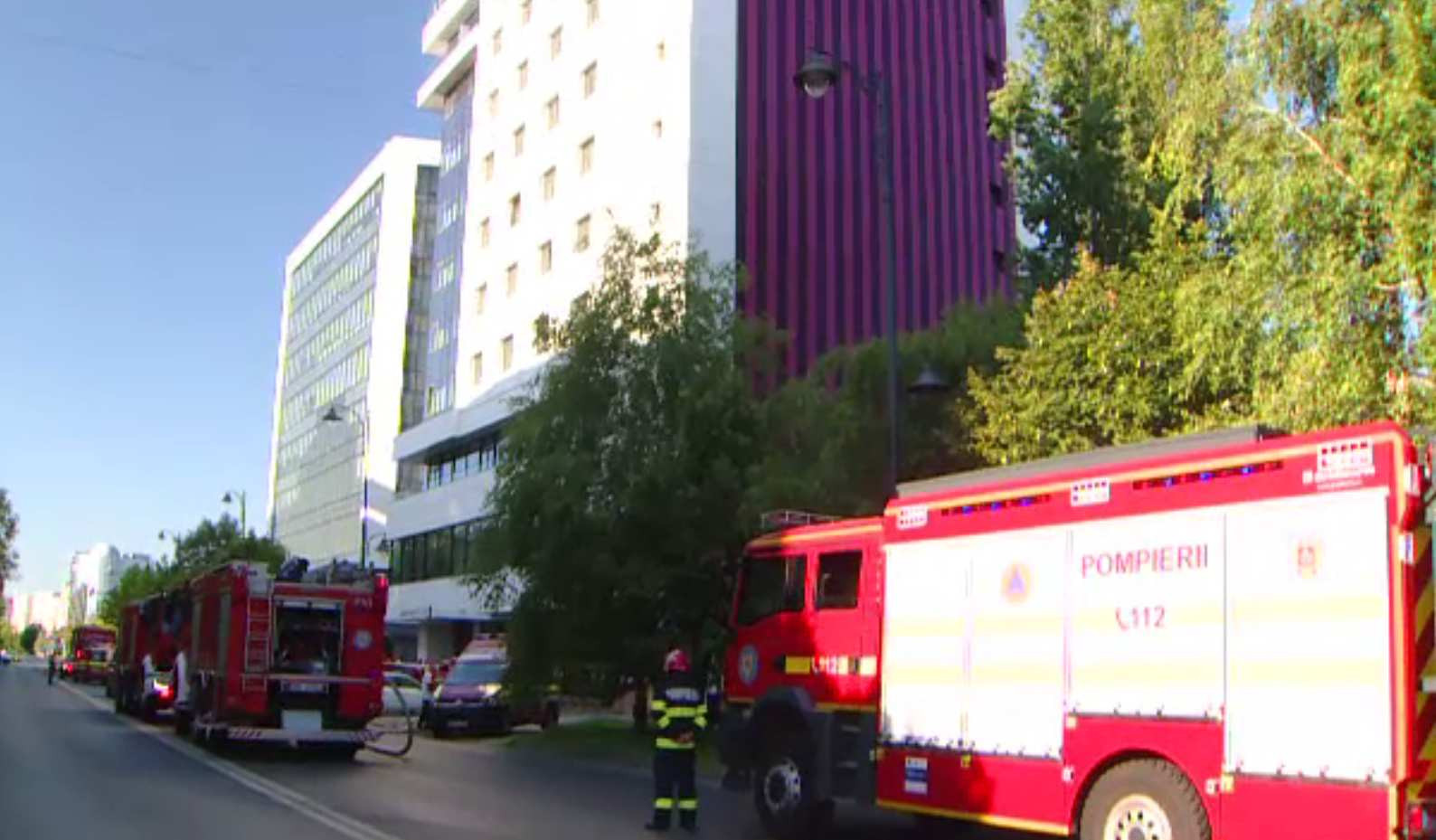 Cum s-a produs incendiul de la hotelul din centrul Bucureștiului. „Am simțit mirosul de fum și am luat-o la fugă pe scări”