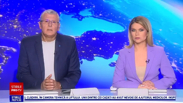 Mașină a poliției cu doi reținuți, lovită de o șoferiță începătoare. Ce s-a întâmplat după accident