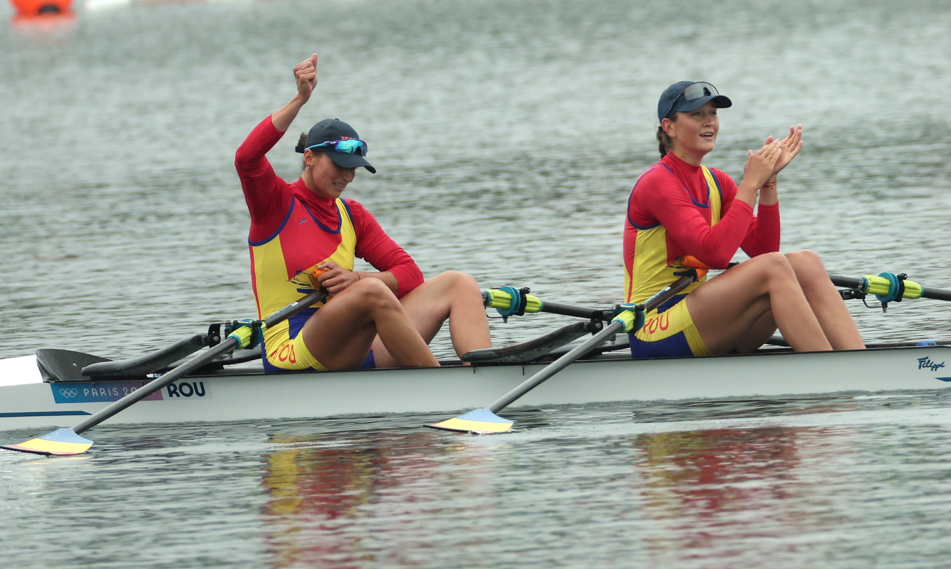 Ancuţa Bodnar şi Simona Radiş, campioane olimpice en-titre, calificare spectaculoasă în finala probei de dublu vâsle feminin