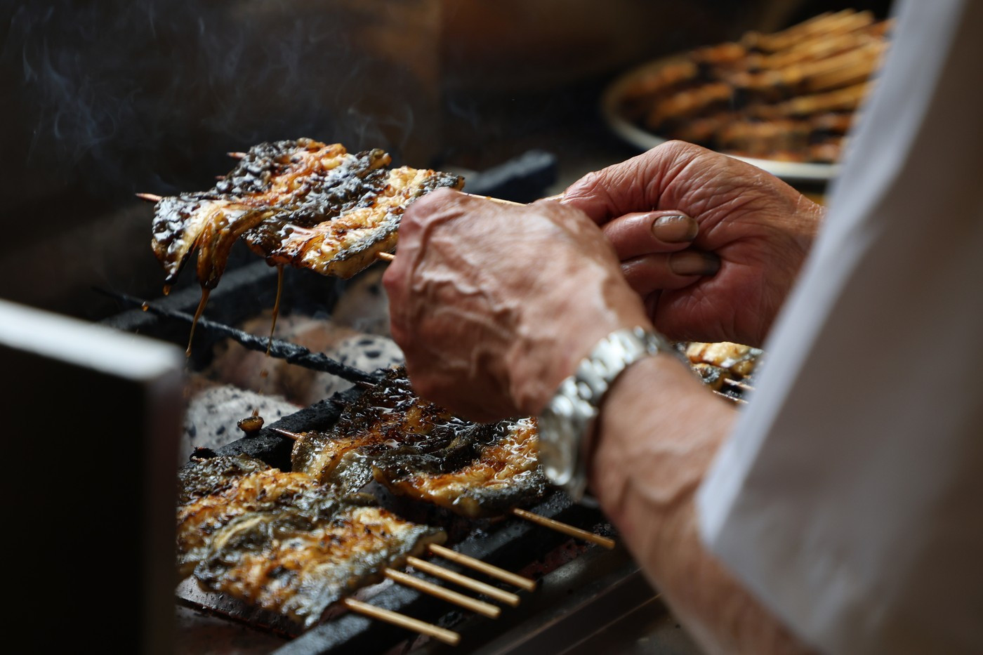 O persoană a murit, iar alte 140 s-au intoxicat după ce au mâncat un preparat foarte popular