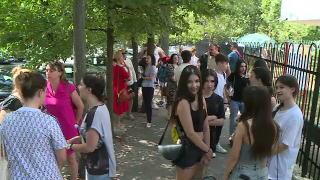 Premierul vrea ca părinții care își meditează copiii să își poată deduce din impozite cheltuielile pentru meditații