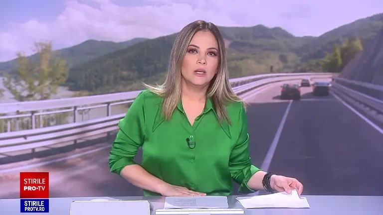 Depășire periculoasă în curbă, pe un viaduct din zona barajului Siriu. Polițiștii spun că nu pot face nimic. VIDEO