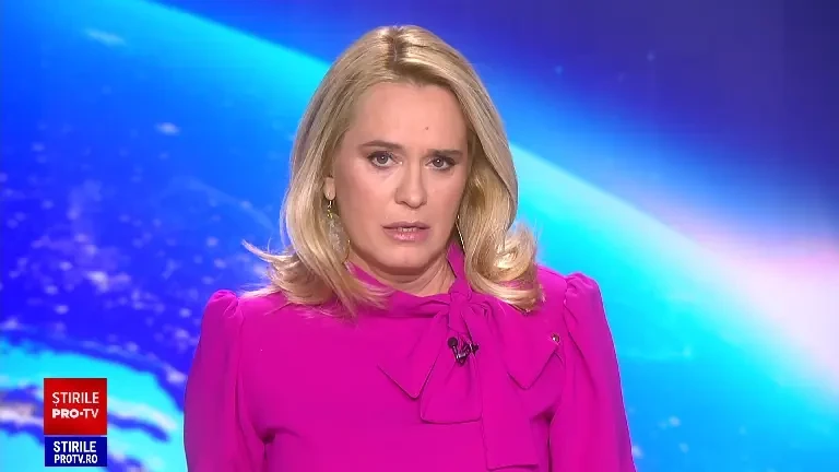 Cum se apără profesorul de la Univ. de Arhitectură din București care a trimis poze indecente studentelor sale