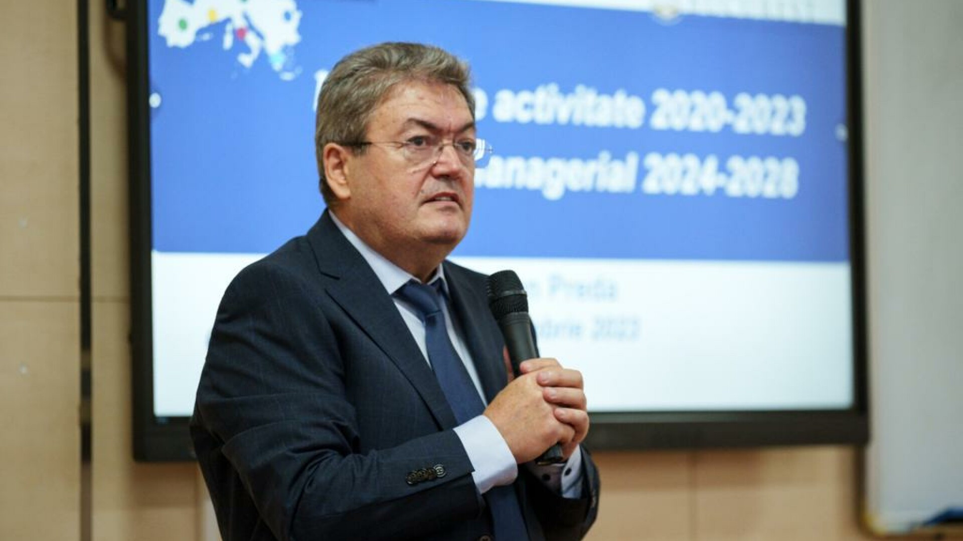 Rectorul Marian Preda anunță că Universitatea București va construi singură un bazin de înot. „Costă 6 milioane de euro”