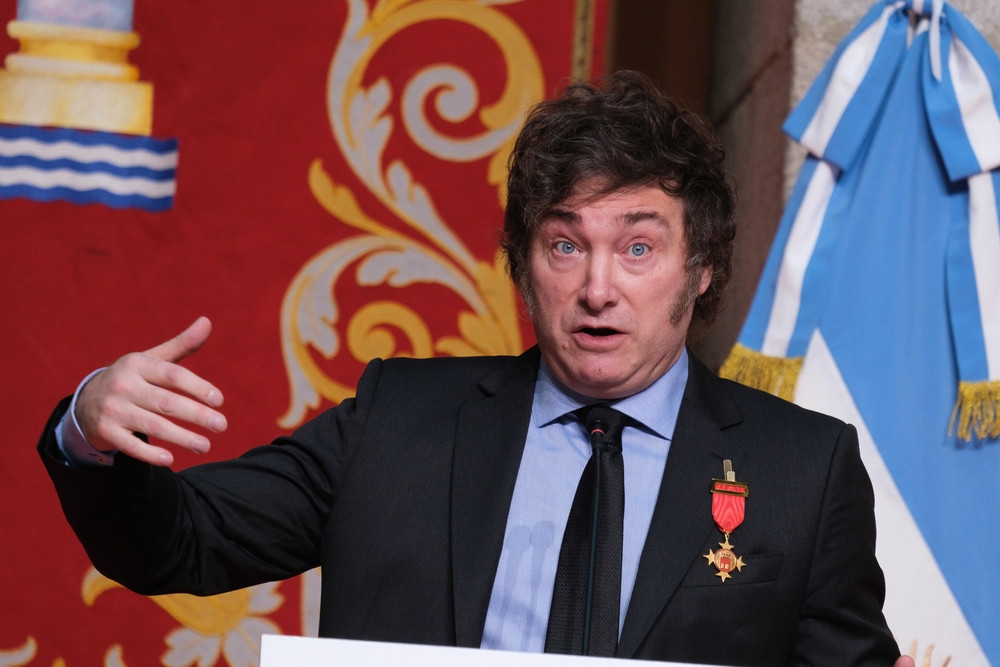 „Nu sunt bani”. Președintele Argentinei a respins majorarea pensiilor aprobată de Congres