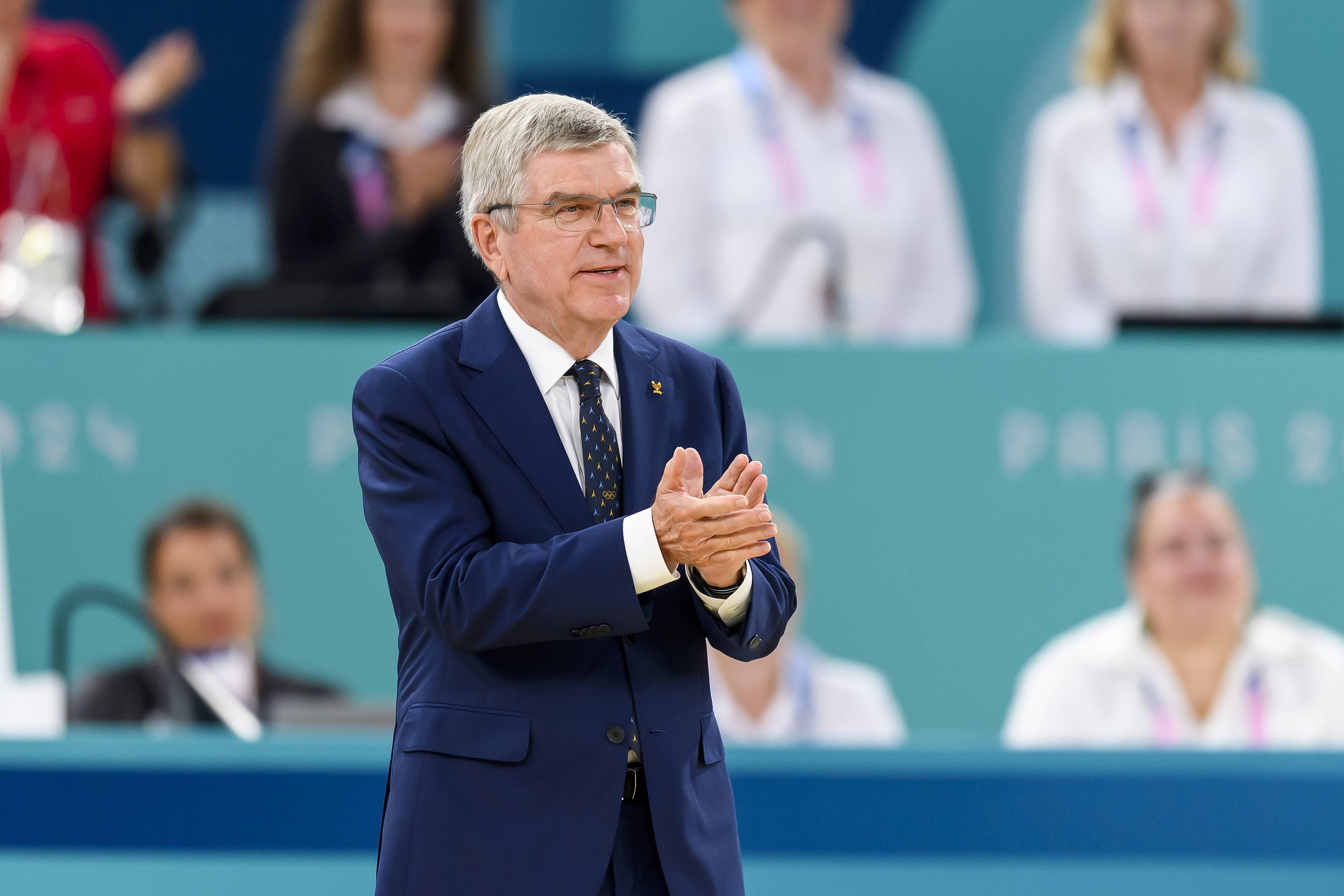 Președintele Comitetul Olimpic Internațional ia apărarea sportivelor hiperandrogene de la box.„S-au născut femei”