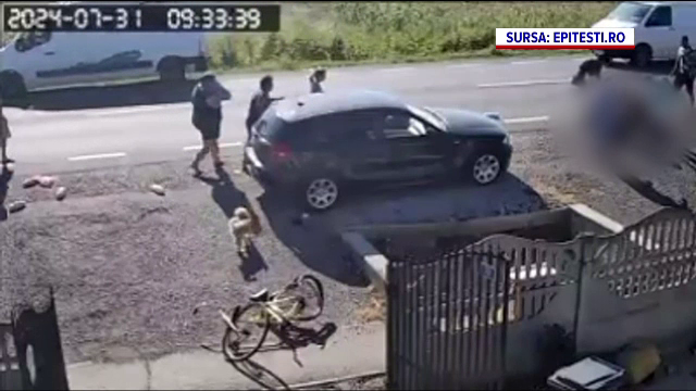 Imagini șocante cu un biciclist omorât de o șoferiță, în Argeș. Bărbatul a fost aruncat zeci de metri