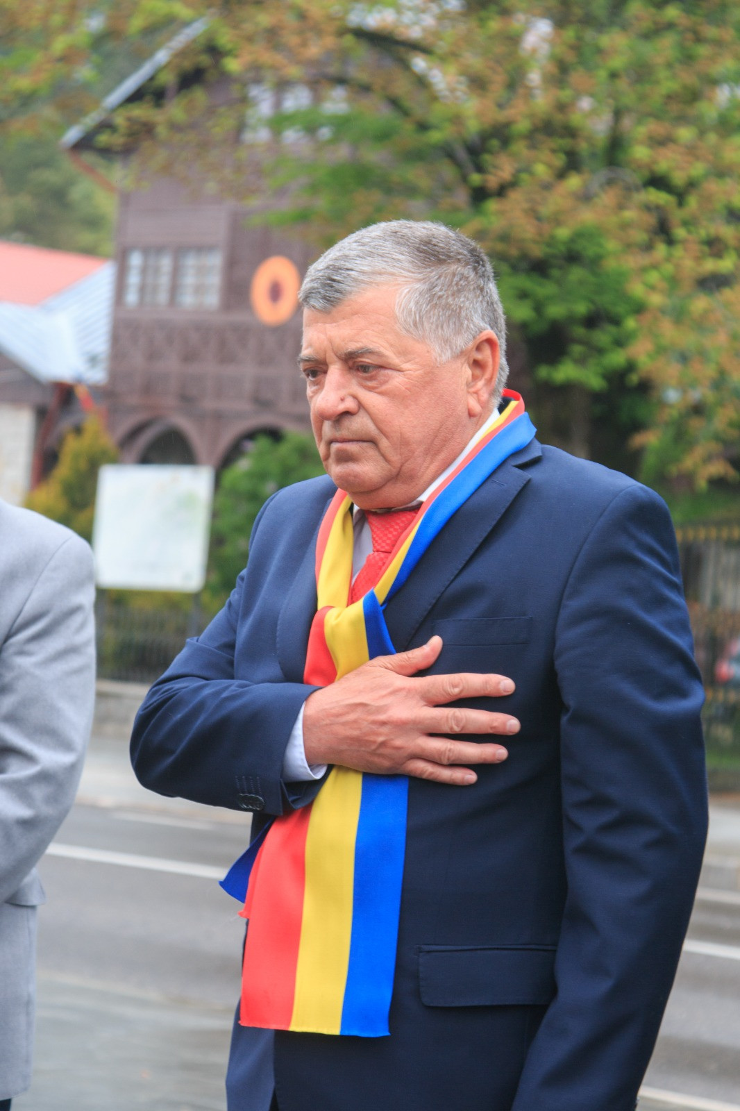 Emanoil Savin, primarul din Bușteni, a murit după ce a făcut infarct la un meci de fotbal