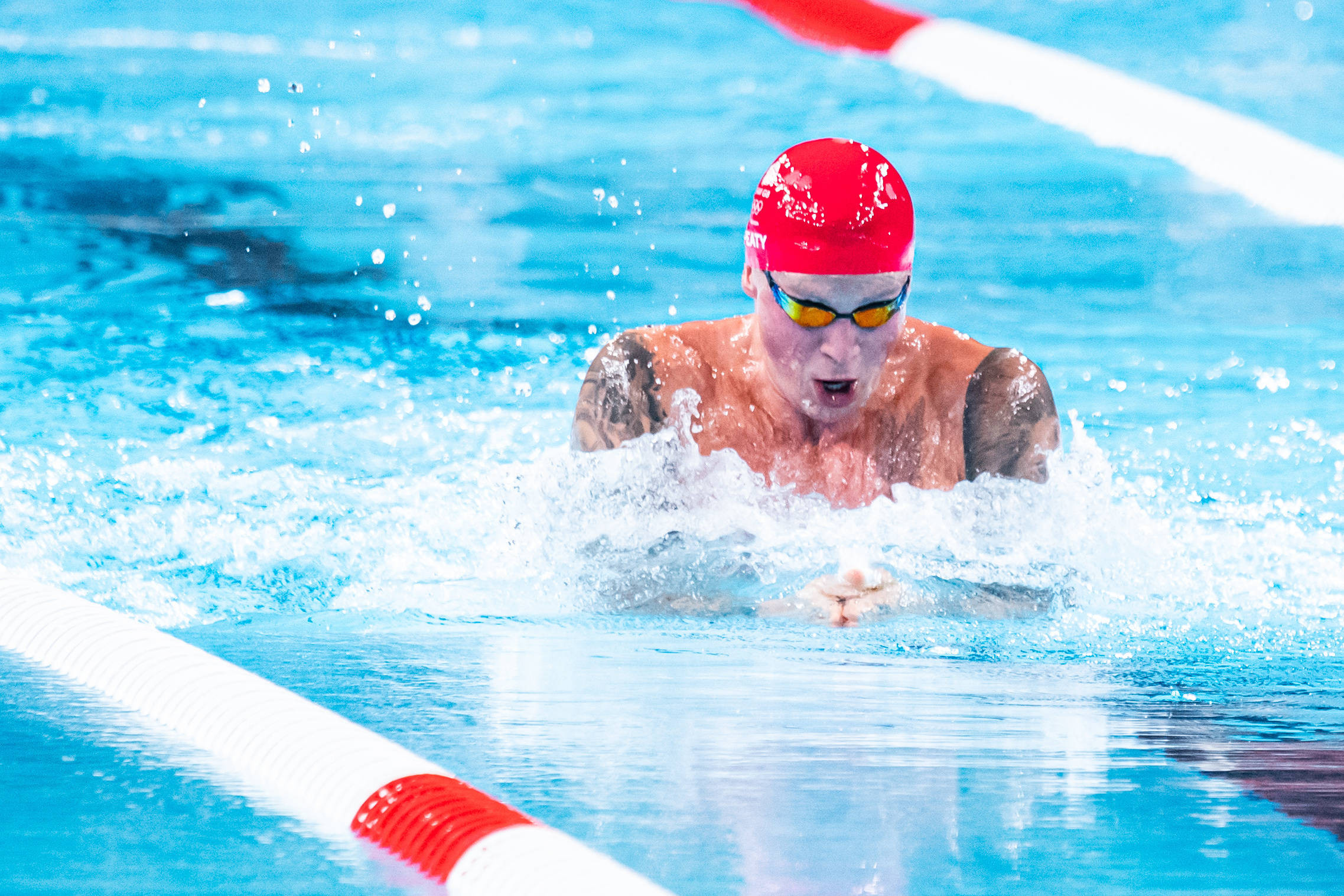 Înotătorul britanic Adam Peaty spune că s-ar putea retrage şi îi atacă pe înotătorii chinezi. „Trișori”