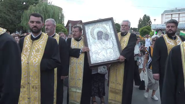 O icoană a Maicii Domnului făcătoare de miniuni va fi purtată într-un amplu pelerinaj. Prin câte localități va trece