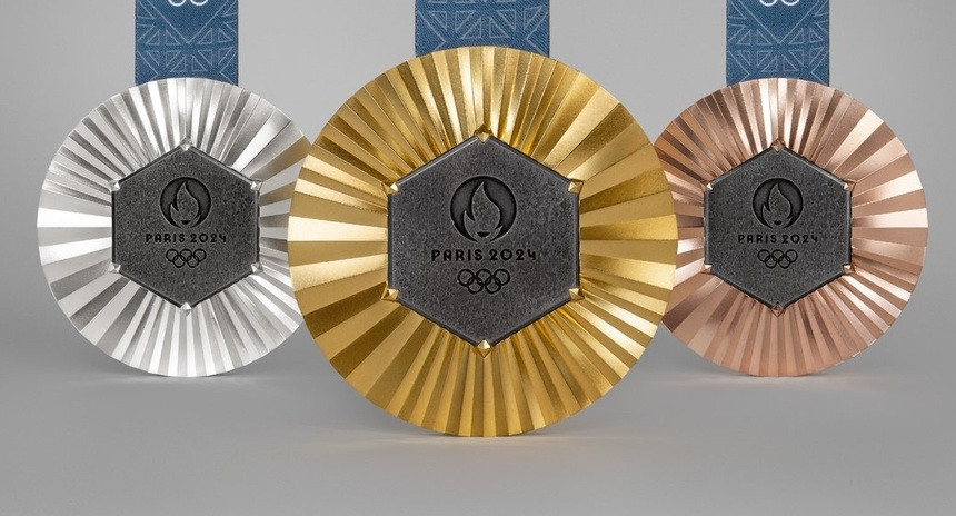 Pe ce loc a coborât România în clasamentul pe medalii , după zece zile de competiţie la Jocurile Olimpice de la Paris