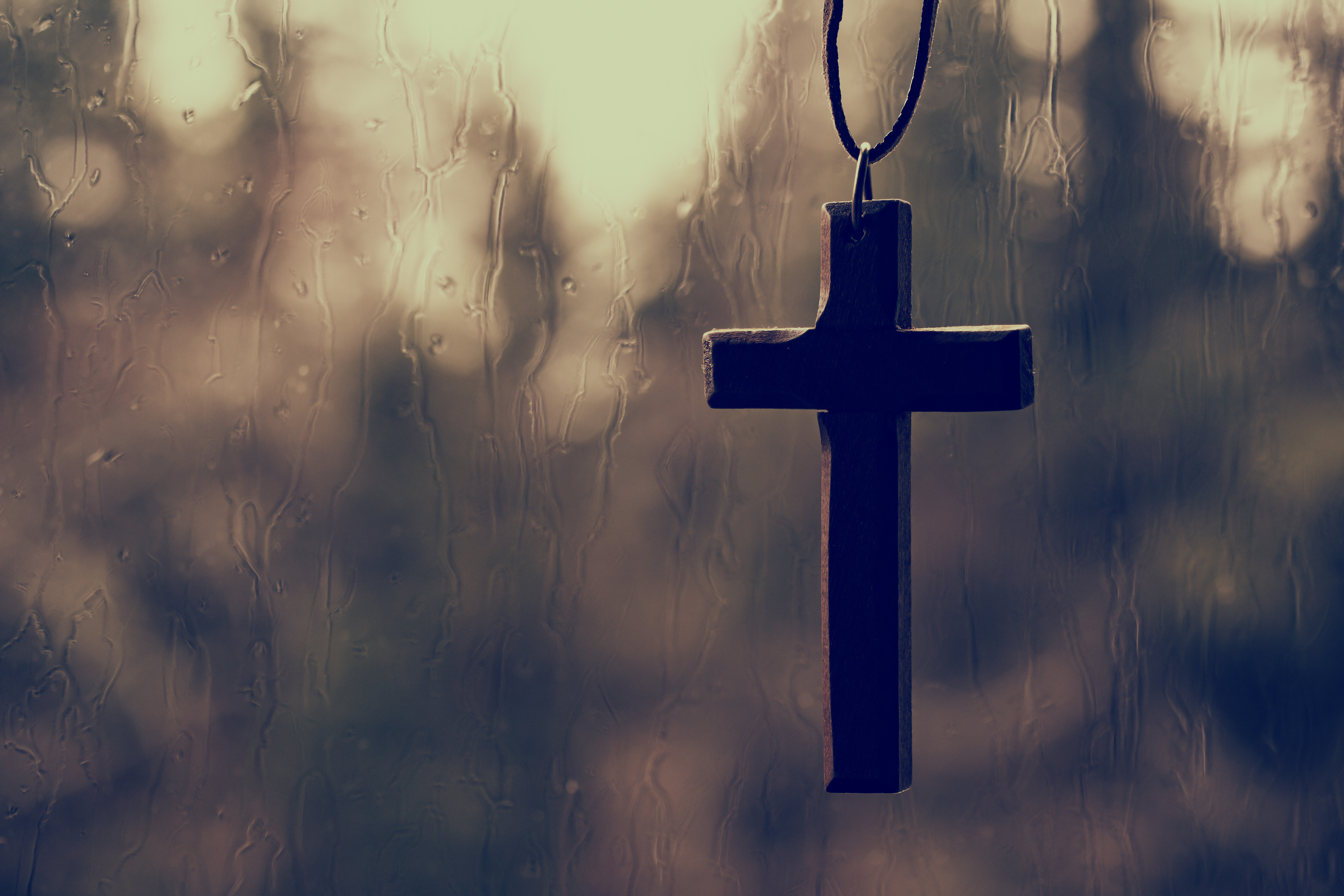 Care este diferența dintre cruce roșie și cruce neagră în calendarul creștin ortodox. Ce nu ai voie să faci când e sărbătoare