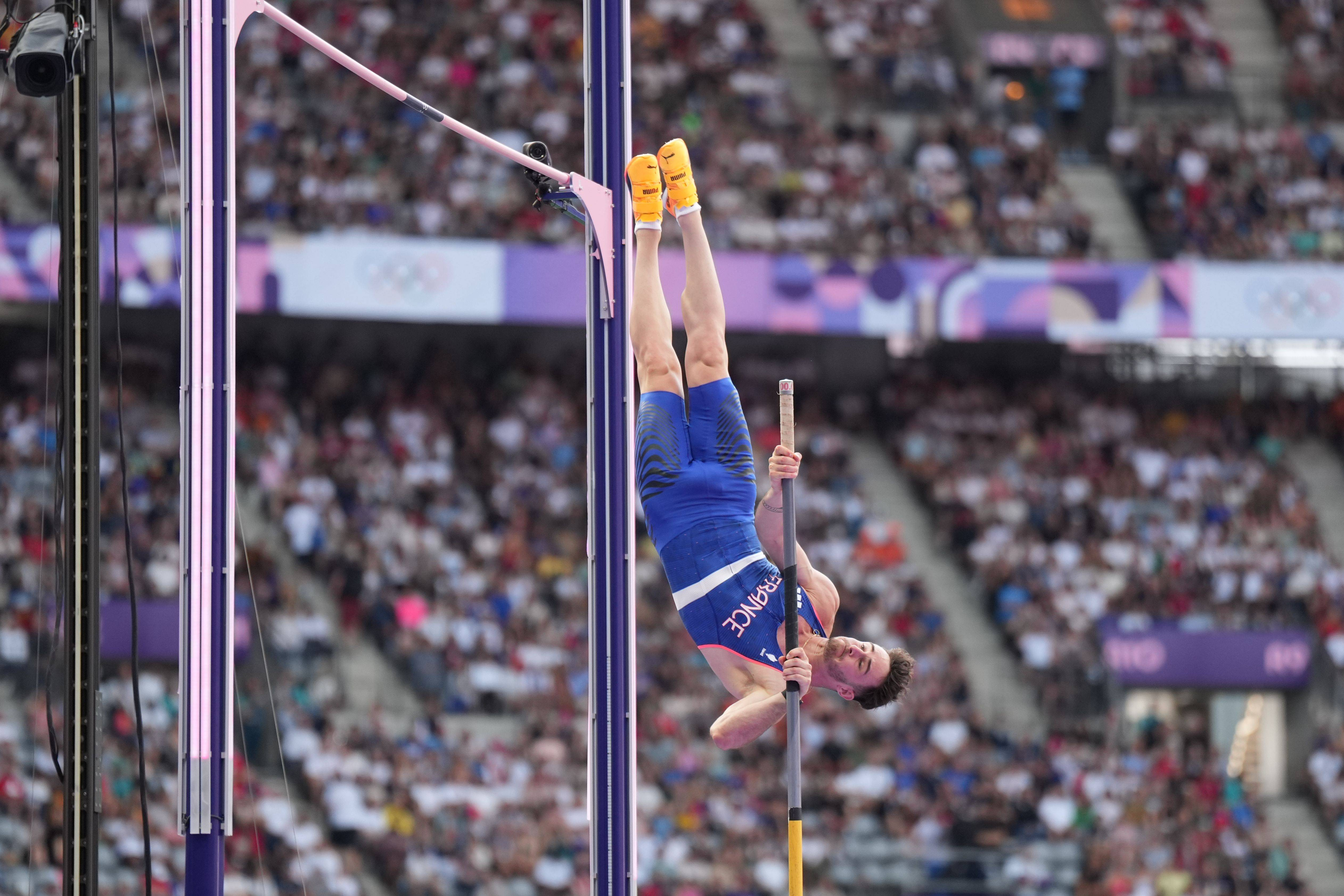 Motivul pentru care un atlet a primit o ofertă de un site pentru adulți după săritura sa de la Jocurile Olimpice | VIDEO