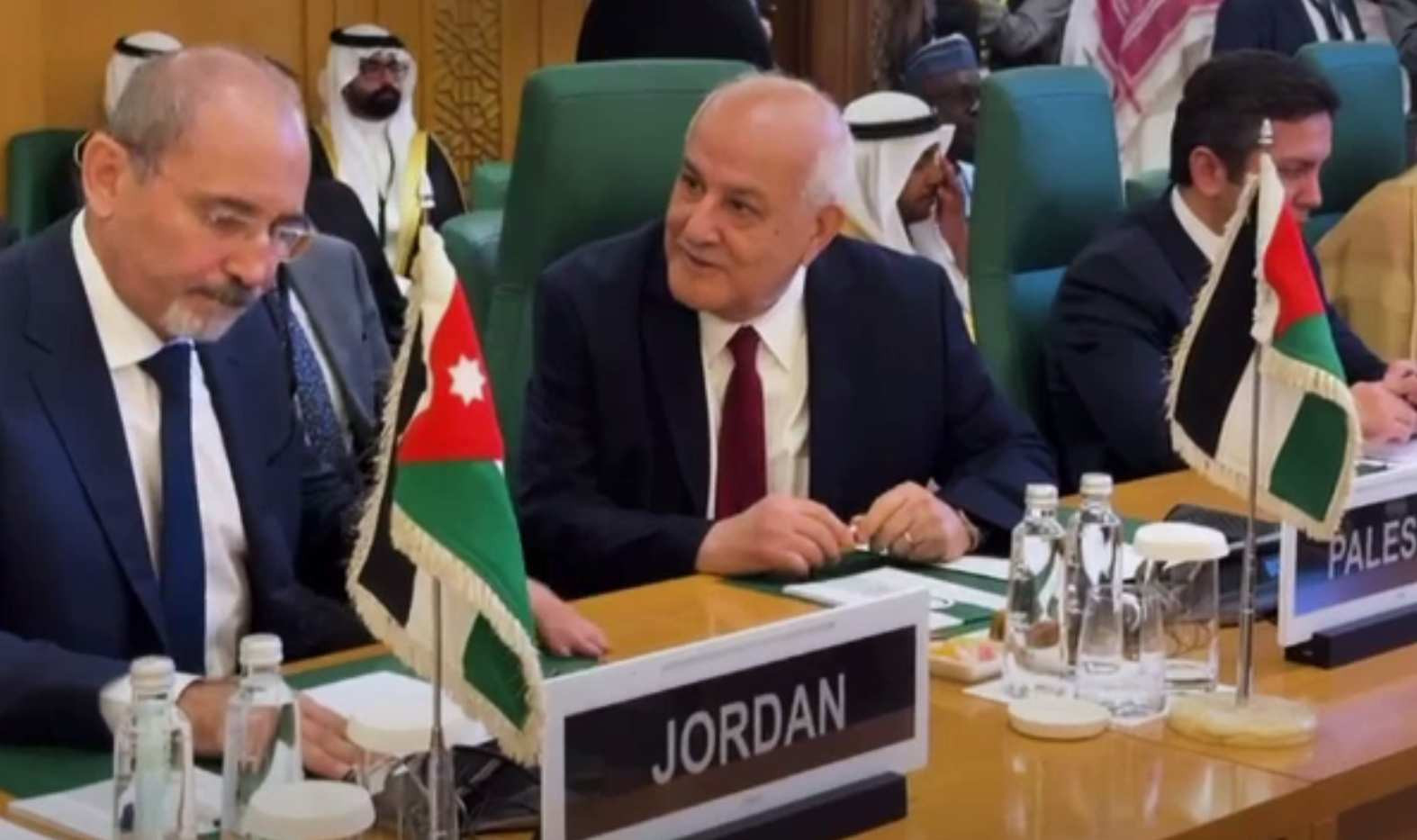 Iranul va riposta, „la momentul potrivit” și „în maniera adecvată”. Sarcina dificilă a șefului diplomației iraniene