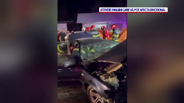 Trei tineri au fost răniți într-un accident cu trei mașini, în Argeș. Unul dintre șoferi a făcut o greșeală flagrantă