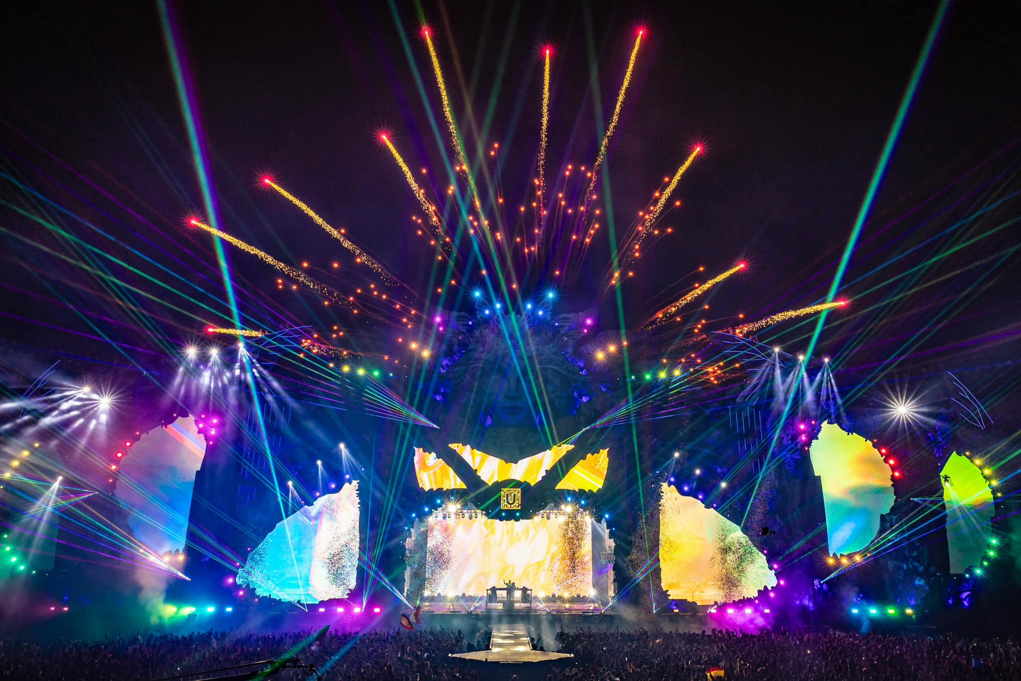 Paraziții și Vama s-au retras de la Untold 2025. Care sunt motivele invocate de cele două trupe