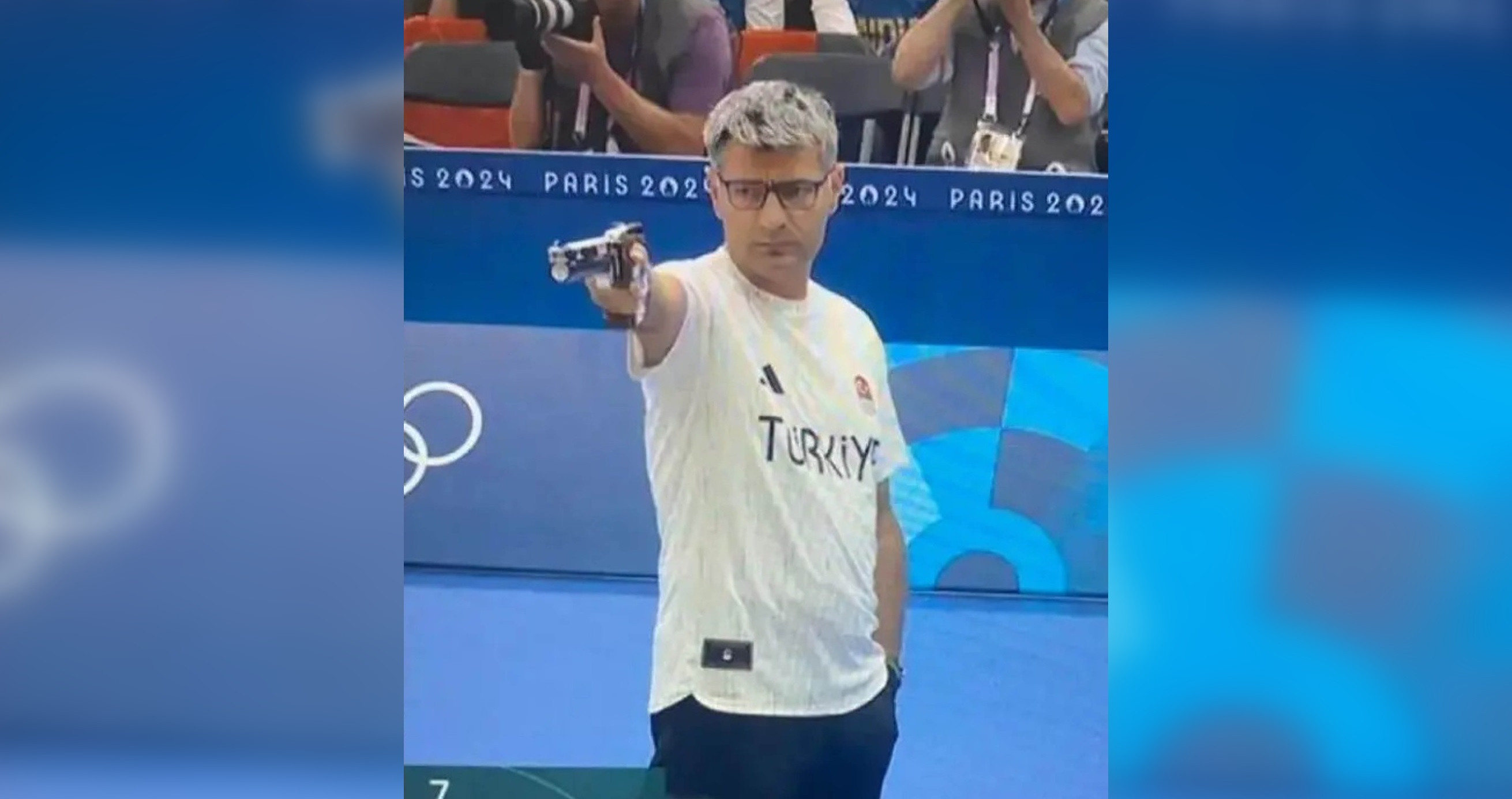 Yusuf Dikec a mărturisit ce s-a întâmplat, de fapt, în momentul viral de la Paris. Mărturisirea sinceră a turcului