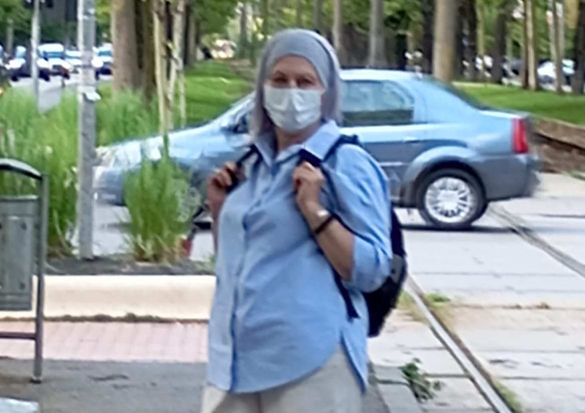 Caz șocant în București. O individă a împins intenționat o femeie pe șinele de tramvai. Ce a urmat