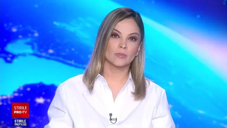 Un urs a intrat într-o școală din California și a dat nas în nas cu o învățătoare. Ce a urmat. VIDEO