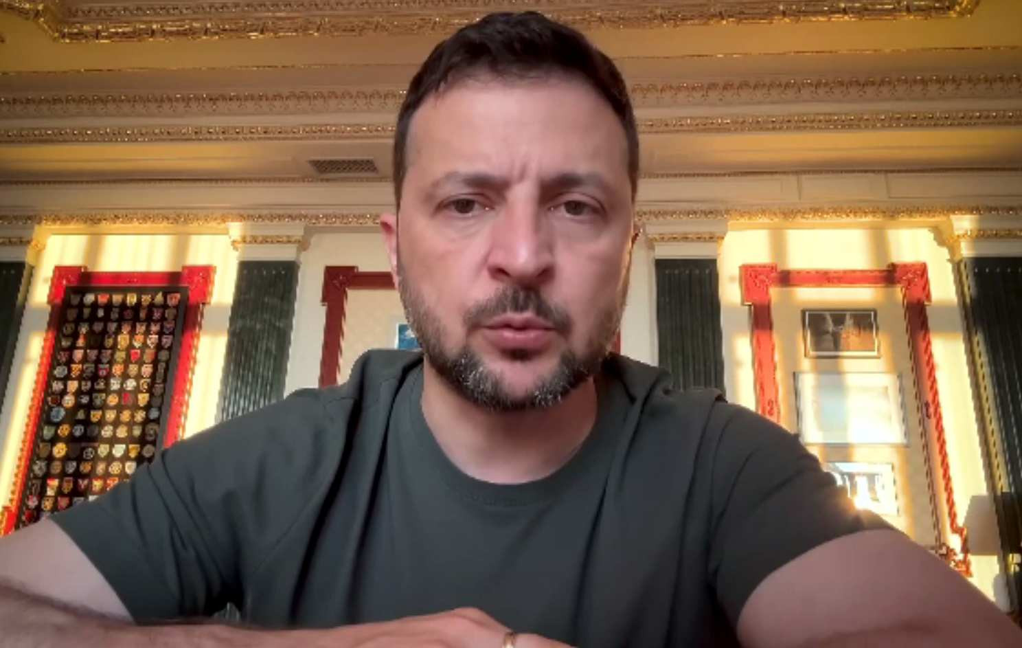 Ce a recunoscut chiar Zelenski în discursul său în fața națiunii: „Şeful apărării, Sîrski, mi-a raportat deja”