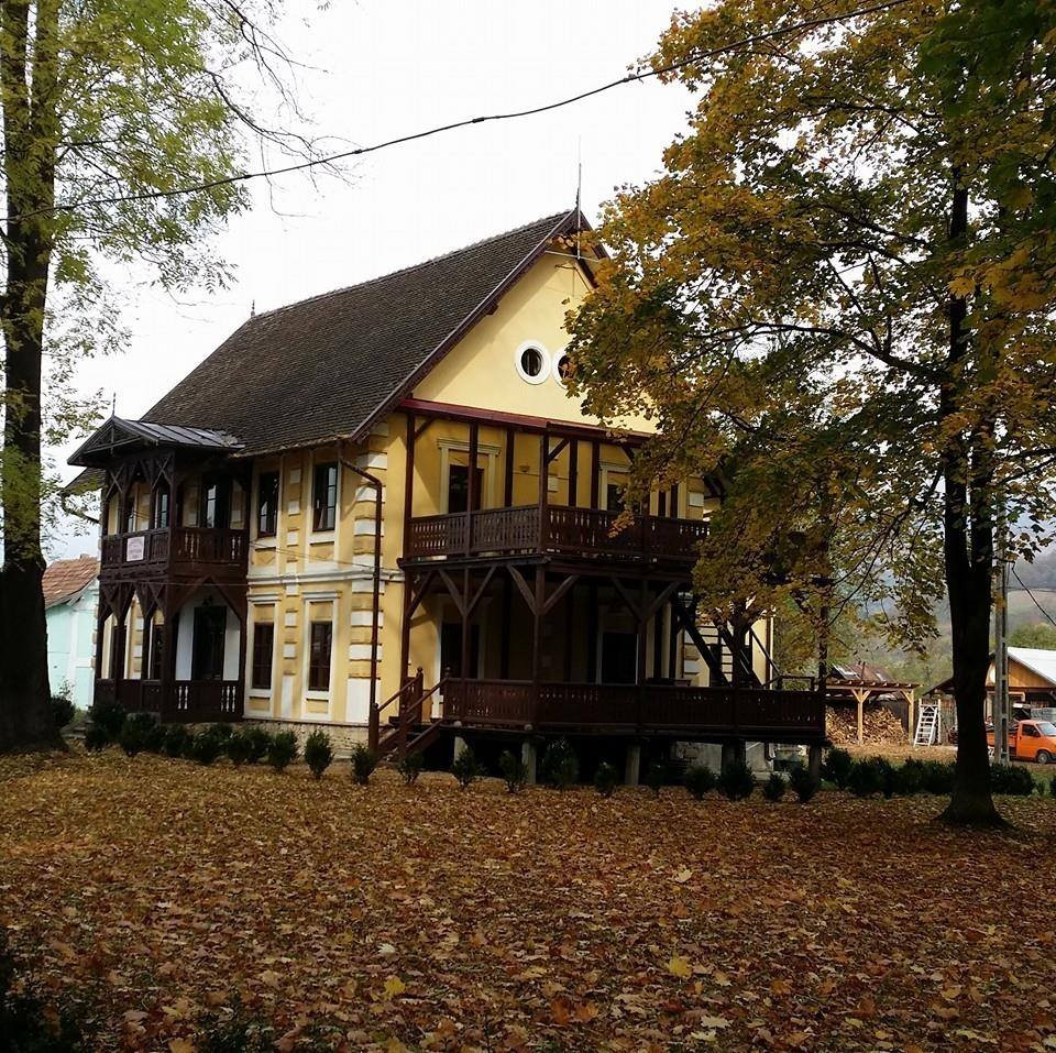 Castelul din România unde te poți caza. Locul este desprins din povești