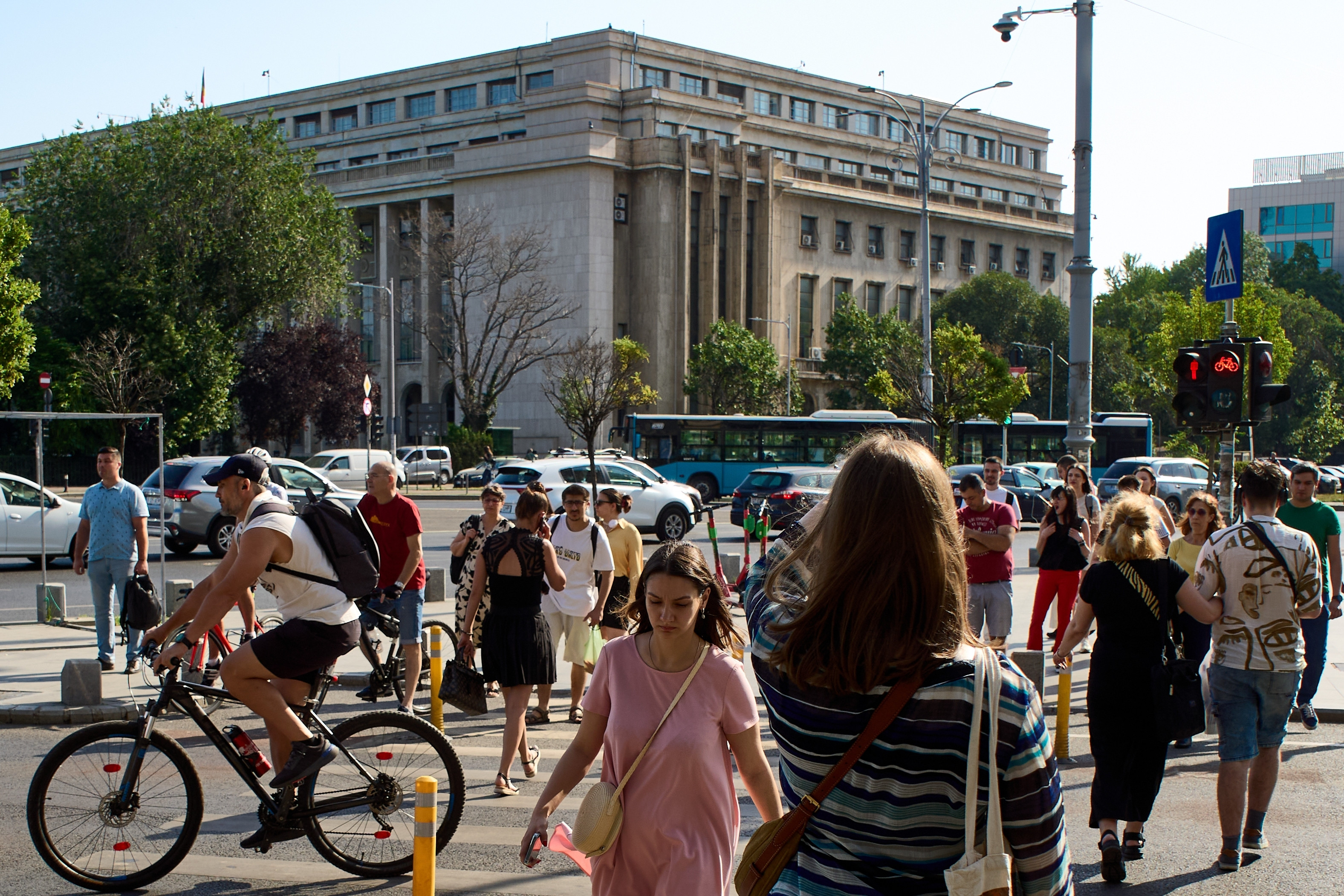 Noi zile de foc pentru România. Valul de căldură se extinde. Harta județelor sub cod portocaliu și galben de caniculă