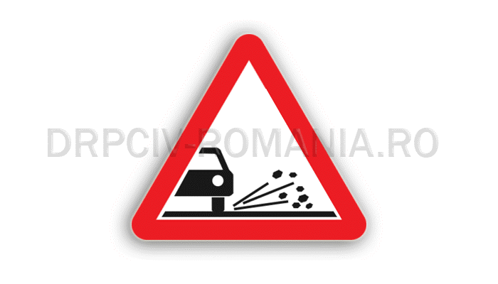 SEMNE DE CIRCULATIE TRIUNGHI