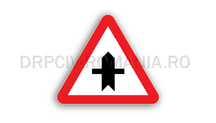 SEMNE DE CIRCULATIE TRIUNGHI