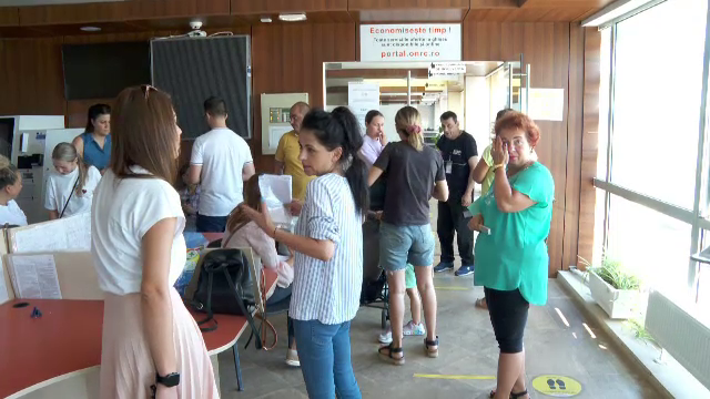 Registrul Comerțului e blocat de peste o săptămână. Se pierd fonduri europene, timp și nervi: „Vedem negru în fața ochilor”