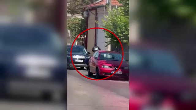 Un bărbat a intrat într-o casă din Constanța și l-a împușcat pe proprietar cu un pistol cu bile. Victima are bărbia perforată