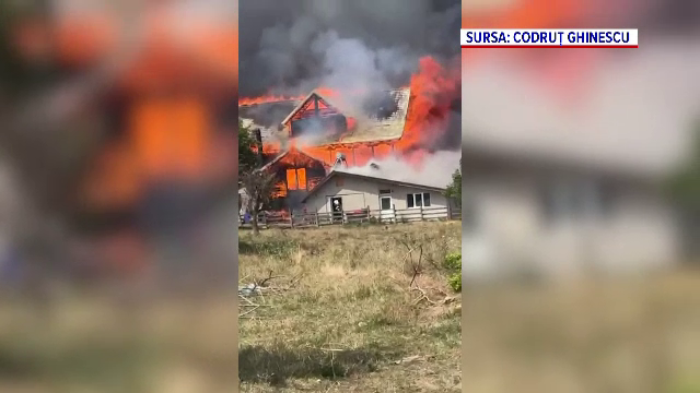 Incendiu violent în Argeș. Un restaurant, o casă și un magazin s-au făcut scrum în mai puțin de o jumătate de oră