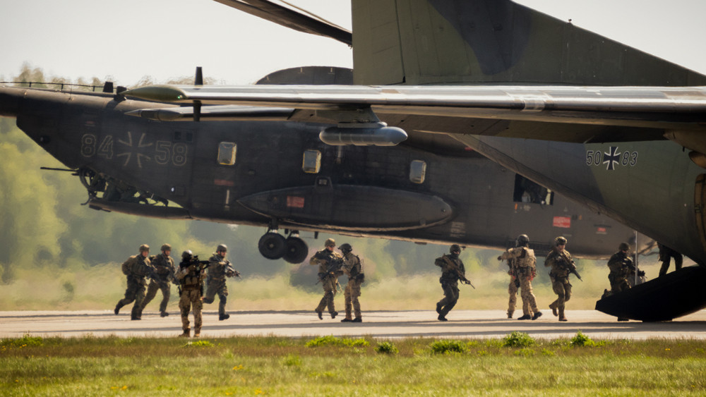 Țara din Europa unde SUA au deschis o importantă bază antirachetă NATO. „Un garant al securităţii”