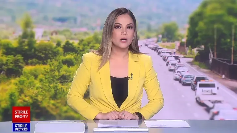 Trafic infernal pe Valea Prahovei în prima zi din minivacanța de Sfânta Maria. Mii de oameni au ales să se relaxeze la munte