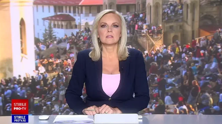 Zeci de mii de credincioși au fost la Mănăstirea Nicula, de Adormirea Maicii Domnului. Unii merg pe jos spre casă, zeci de km