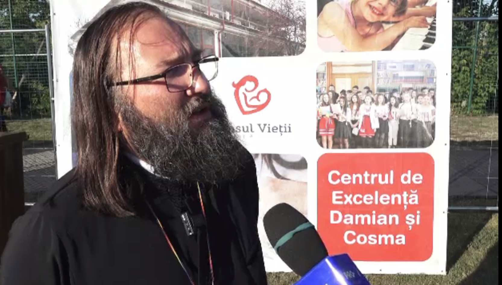 Festivalul Inimo a început la Iași, organizat de preotul Dan Damaschin. „Am venit să ajutăm inimă din inimă”