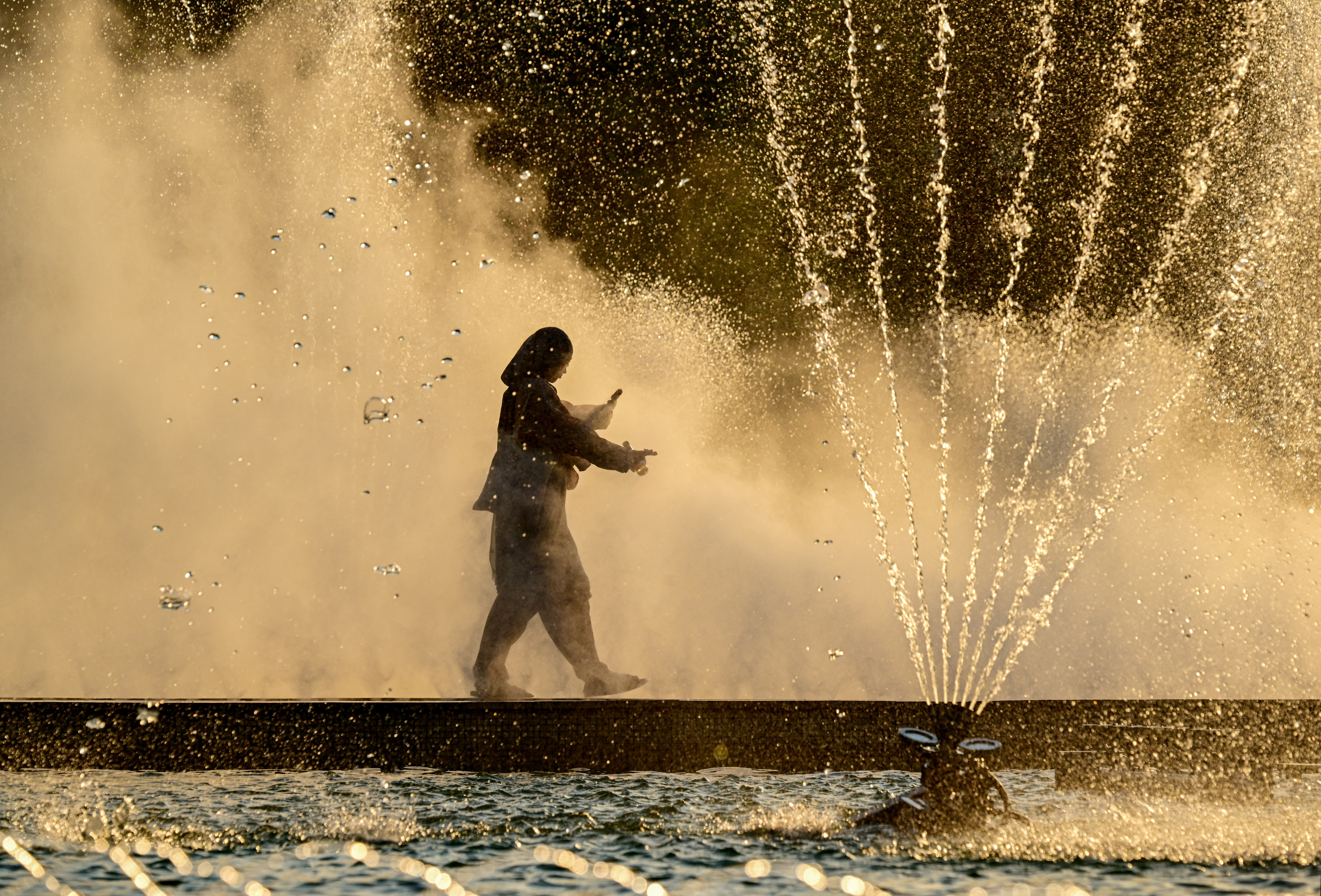 Vremea azi, 22 august. Valul de caniculă va persista pentru a zecea zi consecutiv. Zonele vizate de temperaturi de foc