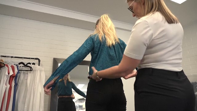 Haine special croite pentru fetele cu picioare foarte lungi. Cum să te îmbraci dacă ești înaltă. „Dacă vrei să porți tocuri”