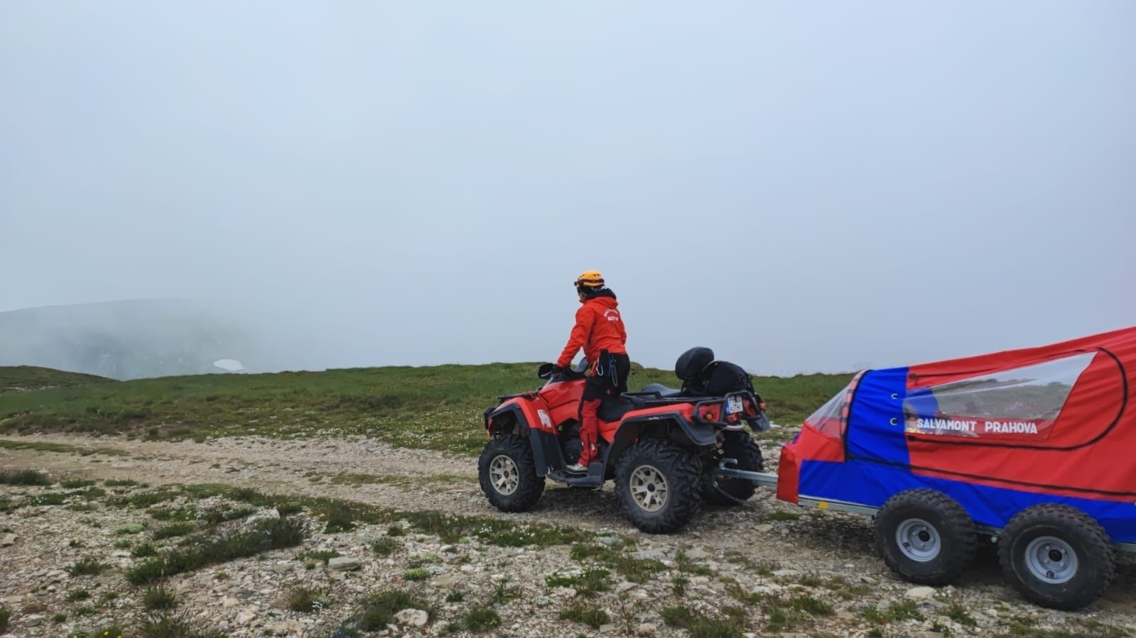 Un turist care mergea cu soția pe traseul Piatra Arsă – Babele a murit după ce a făcut infarct