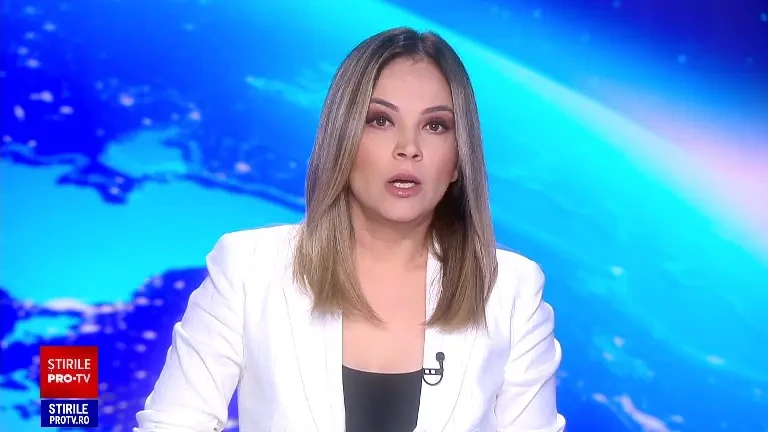 Doi bărbați au fost reținuți după incendiul care a distrus acoperișul unui bloc din Piatra Neamț. Ce au declarat vecinii