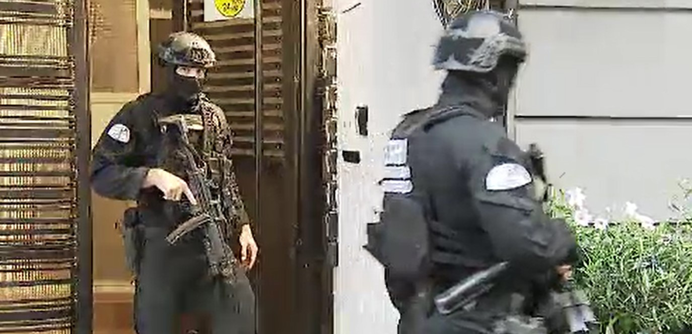 Stare de alertă antitero în centrul Bucureștiului. Au fost luate la verificat toate apartamentele dintr-un bloc