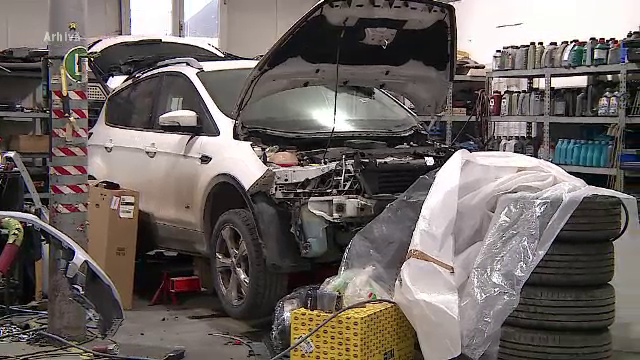 Explozia unei roți aproape i-a smuls picioarele unui bărbat din Botoșani. Găsit conștient, în chinuri inimaginabile