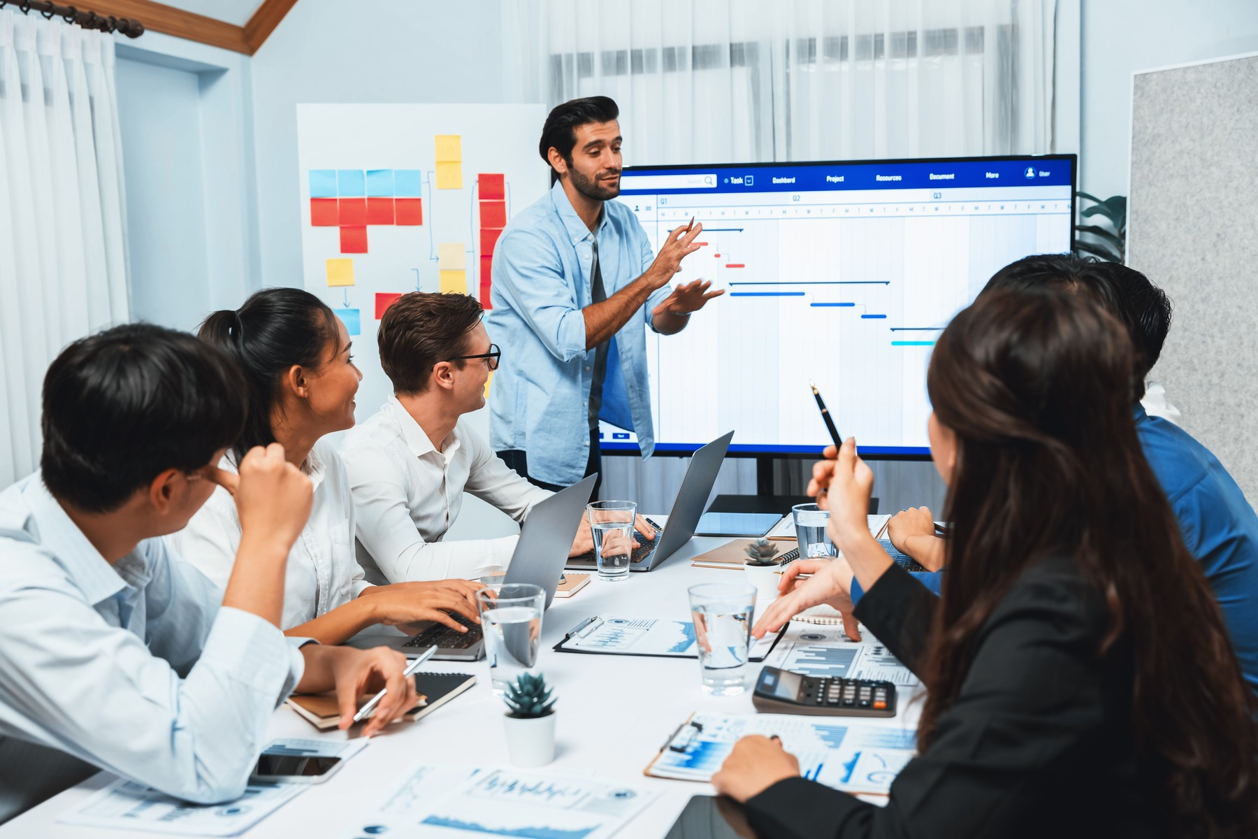 Cariera de Project Manager, ce presupune și cât de bine este plătită