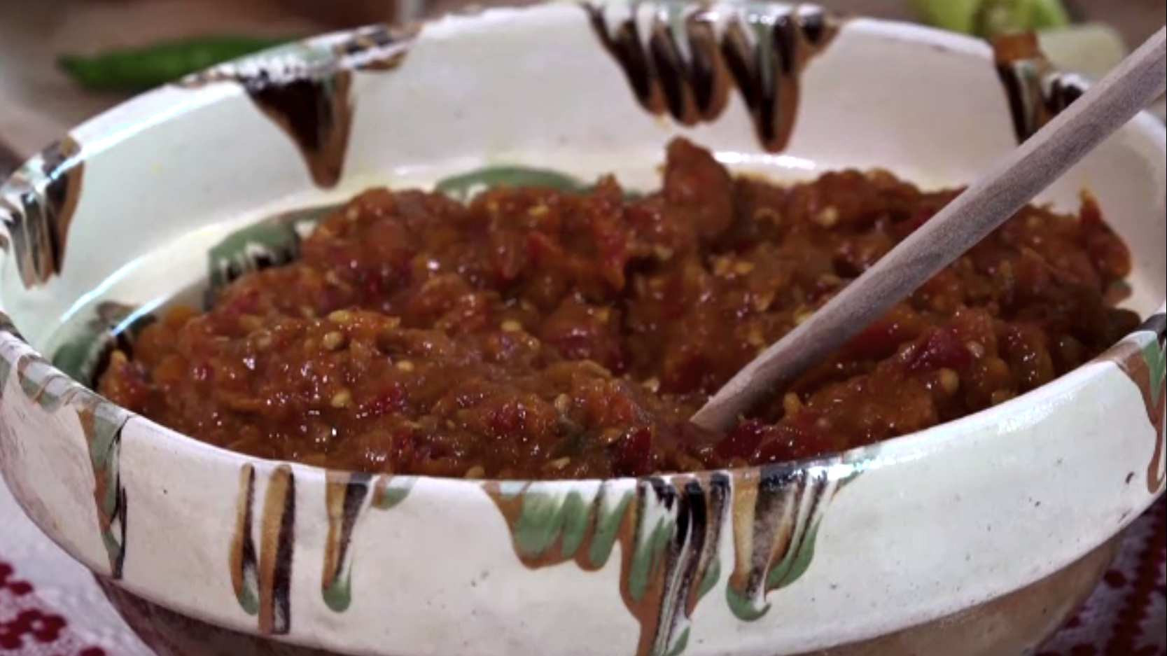 Au început pregătirile pentru zacuscă. Rețetele tradiționale din Mureș