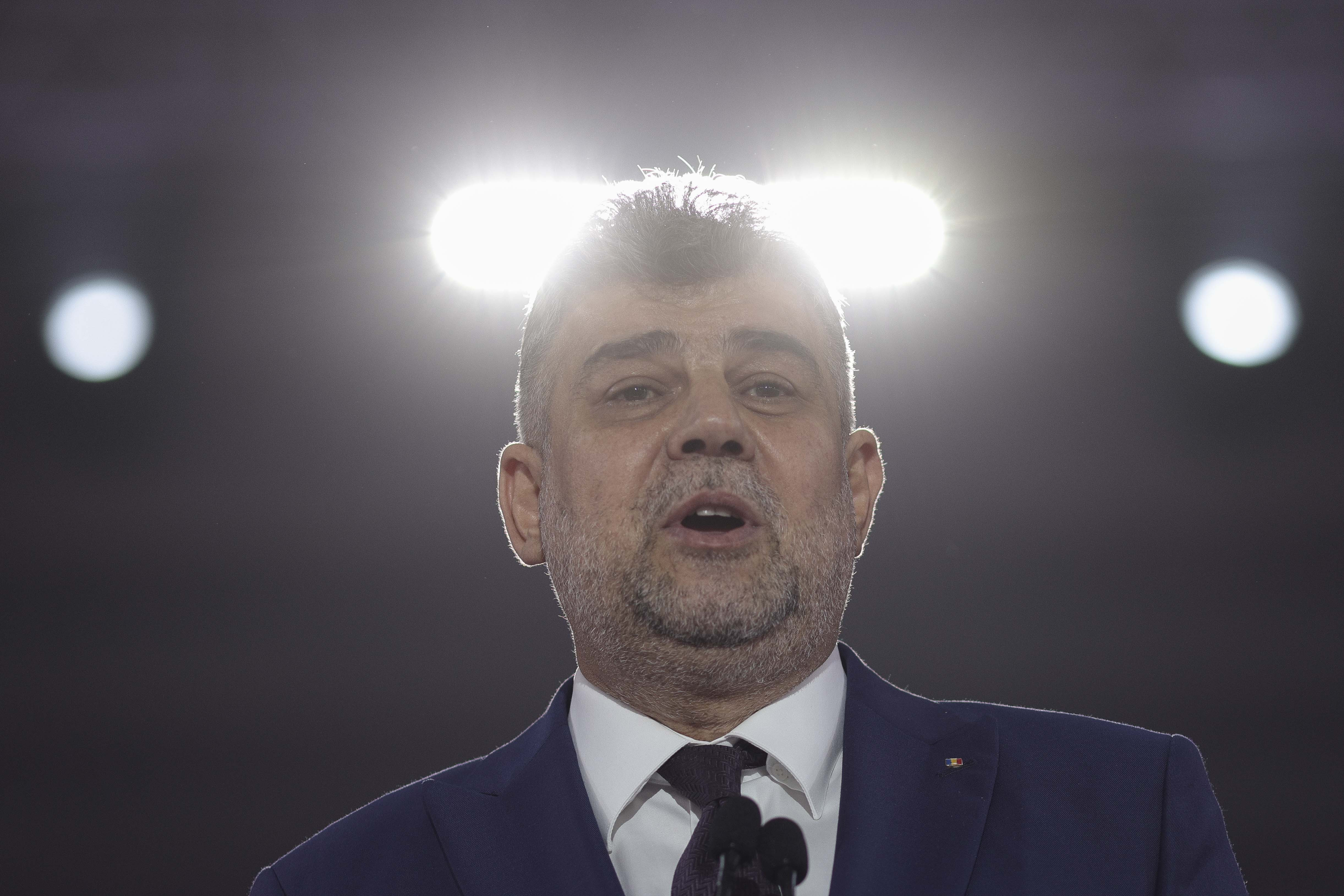 Marcel Ciolacu, săgeți de la tribuna congresului: vrea să fie alternativa unui „preşedinte turnător şi un preşedinte absent”