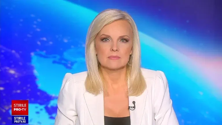 Accident spectaculos în județul Suceava. Un bolid de lux s-a răsturnat şi a luat foc după impactul cu o altă maşină