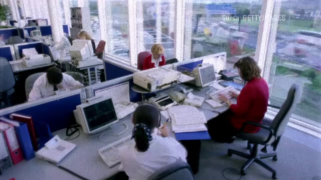 Vrem să scăpăm de așteptatul în call-center, dar proiectul de lege este blocat în Parlament de un an. Care este motivul