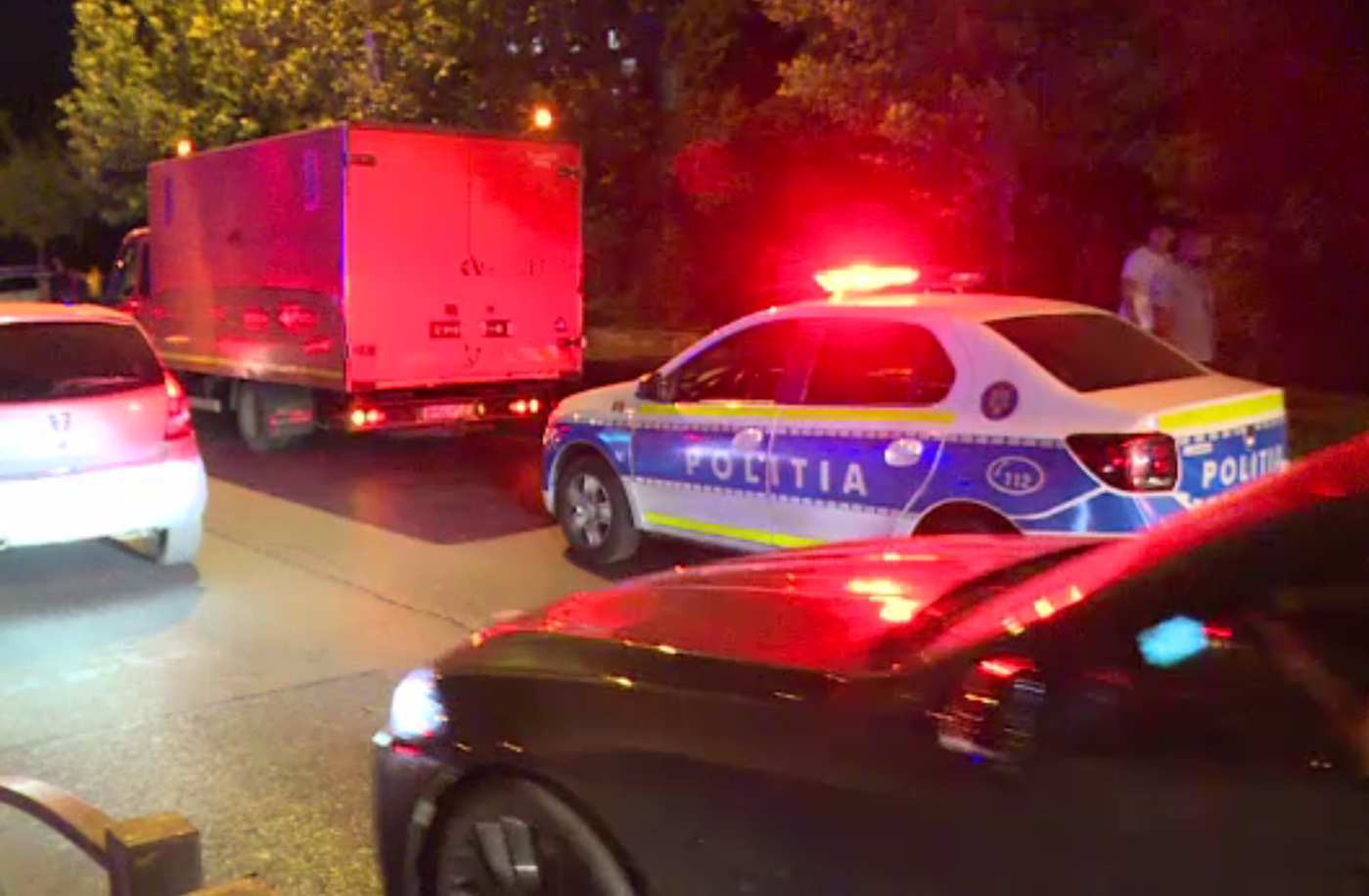 Accident cu bolizi de lux la filmări, în București. Anunțul făcut de Codin Maticiuc